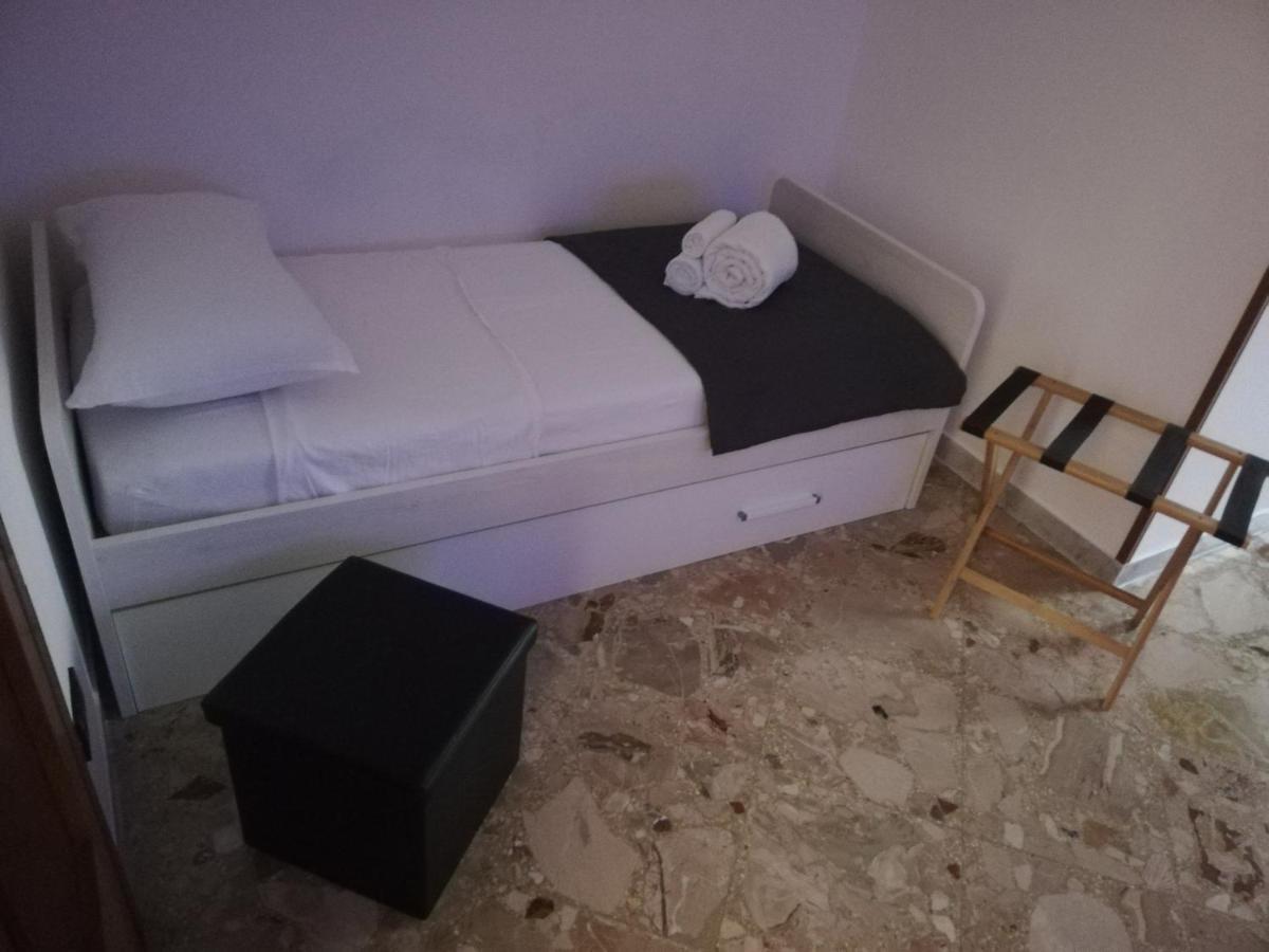 Rosita Rooms Лечче Екстер'єр фото