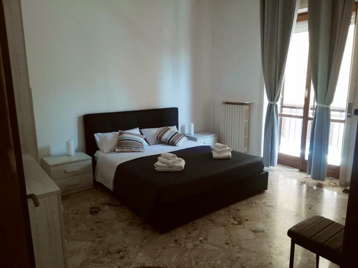 Rosita Rooms Лечче Екстер'єр фото