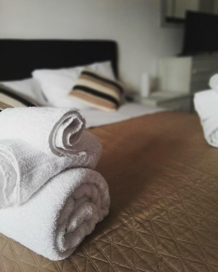 Rosita Rooms Лечче Екстер'єр фото